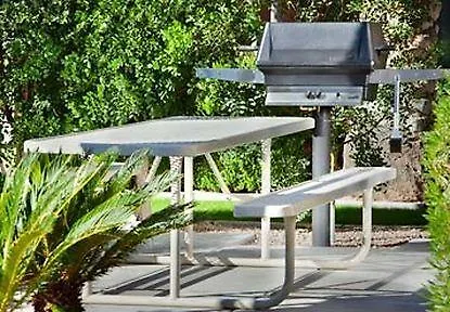 Sonesta Simply Suites Phoenix Scottsdale 3*,  Stati Uniti