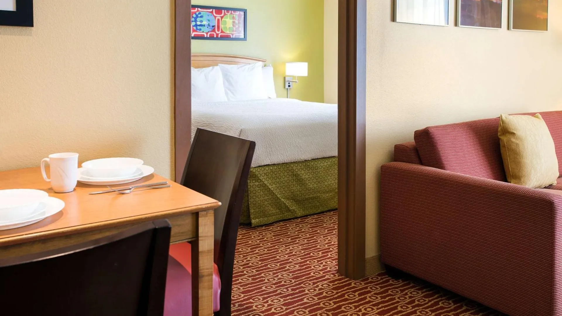 Sonesta Simply Suites Phoenix Scottsdale Hotel
