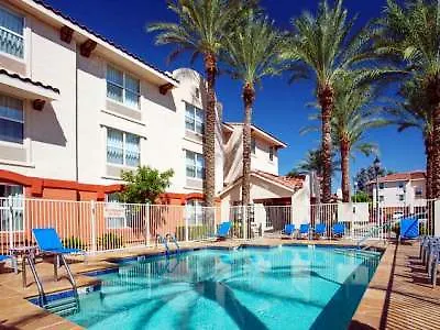 Sonesta Simply Suites Phoenix Scottsdale 3*,